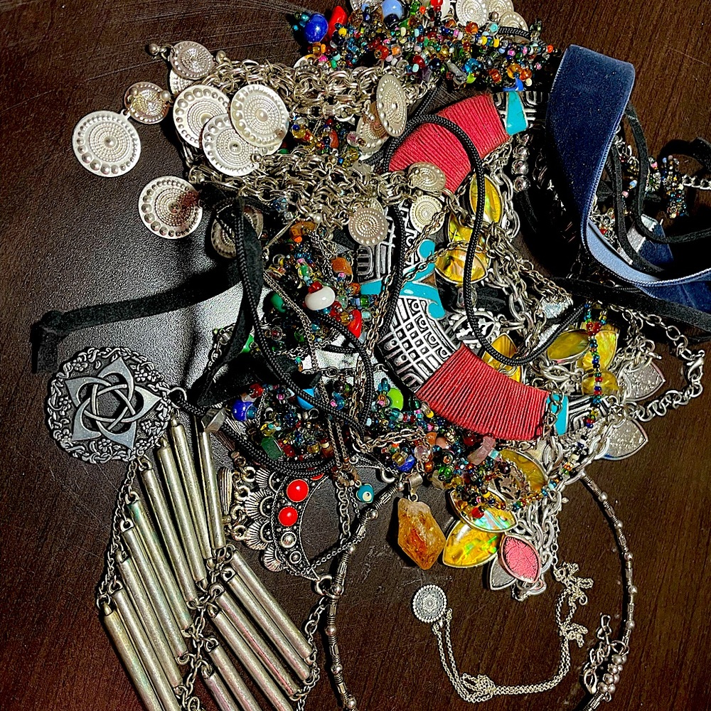 Bulk silver jewelry rings and necklaces